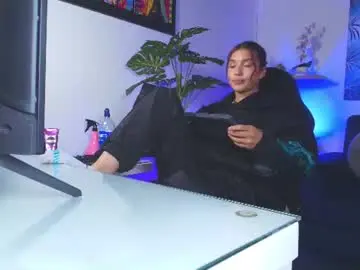 Zoeconti  live sex cam