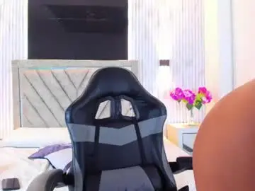 Aisha_stones  live sex cam