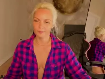 April_nelson  live sex cam