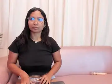 Avierose8  live sex cam