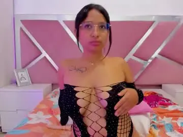 Avierose8  live sex cam