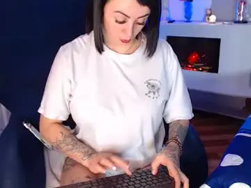 Carolin_moore  live sex cam