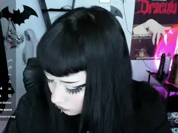 Cristal_kosh  live sex cam