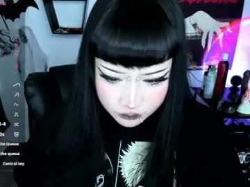 Cristal_kosh  live sex cam