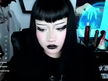 Cristal_kosh  live sex cam