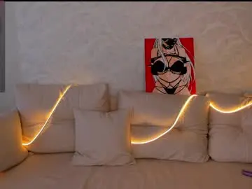 Ellymoneyz  live sex cam