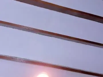 Issa_clark1  live sex cam