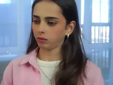 Kumhussaini  live sex cam