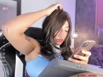 Lilith_stone__  live sex cam