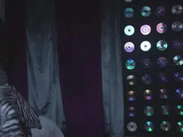 Miadimota  live sex cam