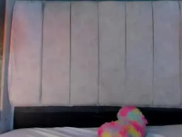 Nucita_brown  live sex cam