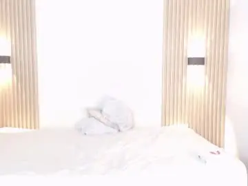 Suzanelee2  live sex cam