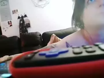 Tannantedeluxx1  live sex cam