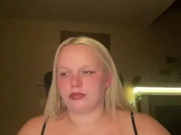 Tinker0000  live sex cam