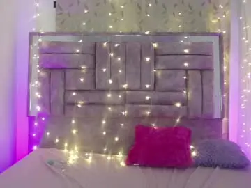 Valen_luxxx  live sex cam