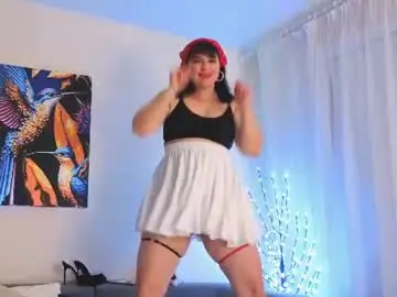 Bella_hillss  live sex cam