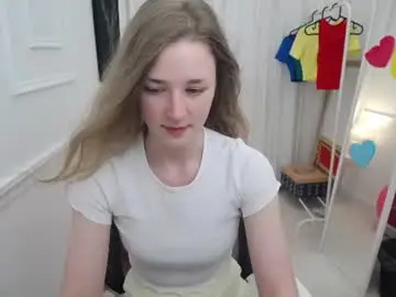 Bree_sky  live sex cam
