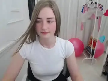 Bree_sky  live sex cam