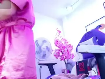 Ema_louisx  live sex cam