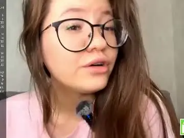Moltenpeach  live sex cam