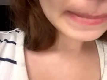 Moltenpeach  live sex cam