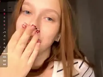 Moltenpeach  live sex cam