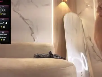 Roxy_luxe_tf  live sex cam