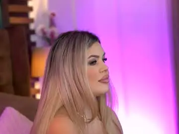 Sophieboobsx  live sex cam