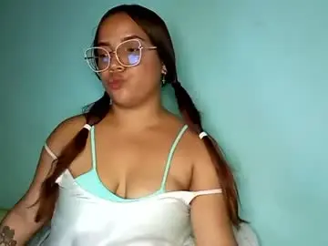 Angi_tonson  live sex cam