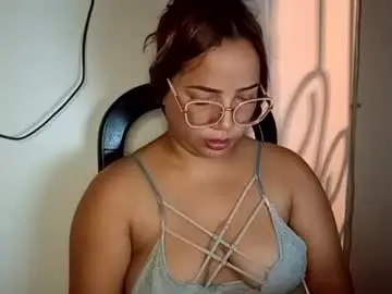 Angi_tonson  live sex cam