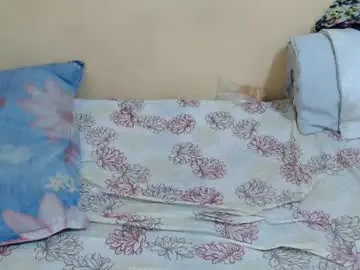 Anya_h  live sex cam