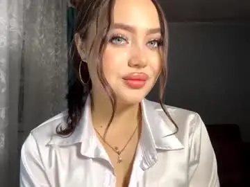 Gwennsiravo  live sex cam