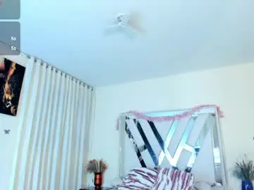 Himiko_togaa  live sex cam