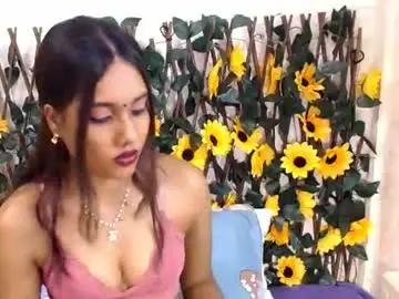 Indianskies  live sex cam
