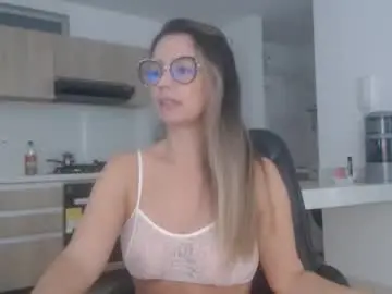 Latinpaprika  live sex cam