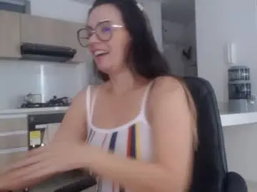 Latinpaprika  live sex cam