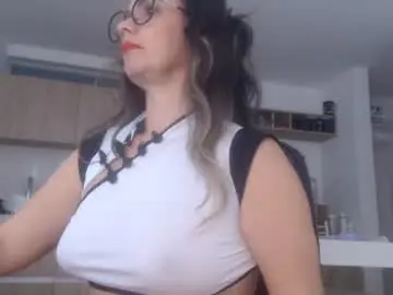 Latinpaprika  live sex cam