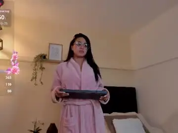 Lucia_brown_  live sex cam