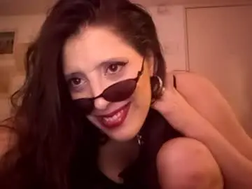 Madamelolo  live sex cam