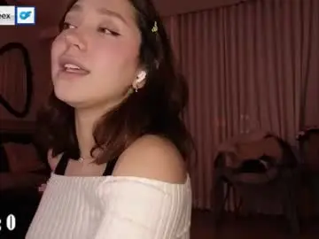 Maxine_8  live sex cam