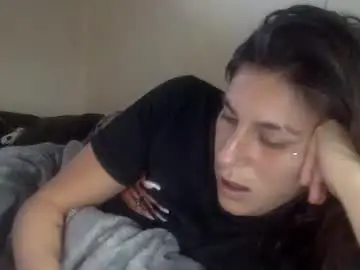 Milfsfreaky69  live sex cam