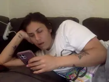 Milfsfreaky69  live sex cam