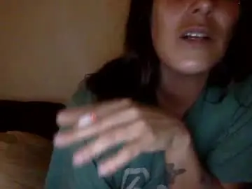 Milfsfreaky69  live sex cam