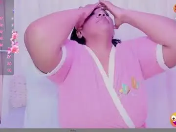 Nailha1  live sex cam