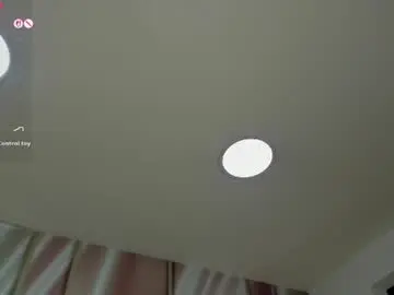Scarleettdoll  live sex cam