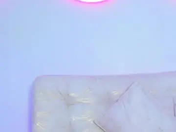 Venusblazzer  live sex cam