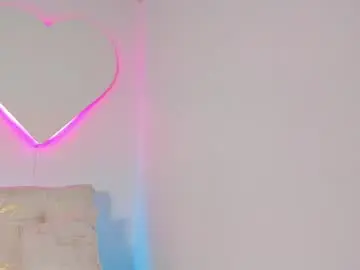 Venusblazzer  live sex cam