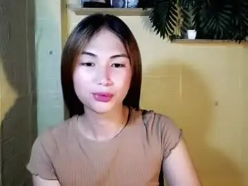 Chinitaluxe  live sex cam