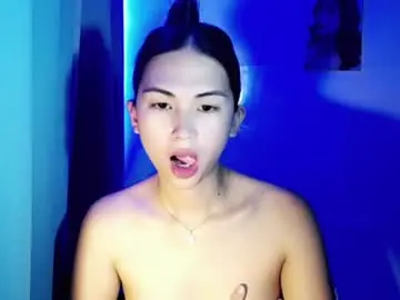 Chinitaluxe  live sex cam
