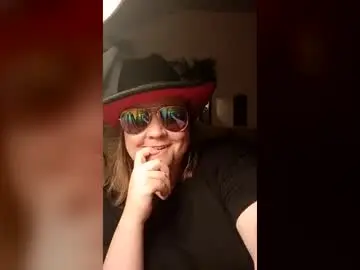 Clearblueseason  live sex cam